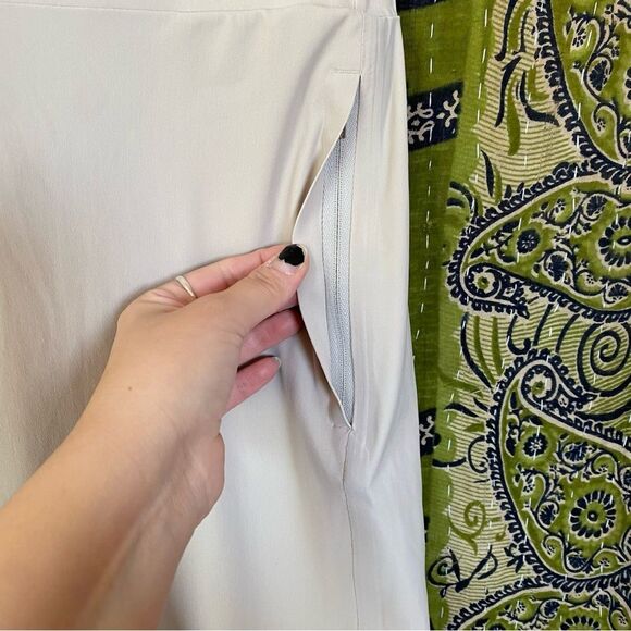 Athleta Light Beige Cosmic Cropped Wide Leg Pants Size Small - Picture 5 of 16